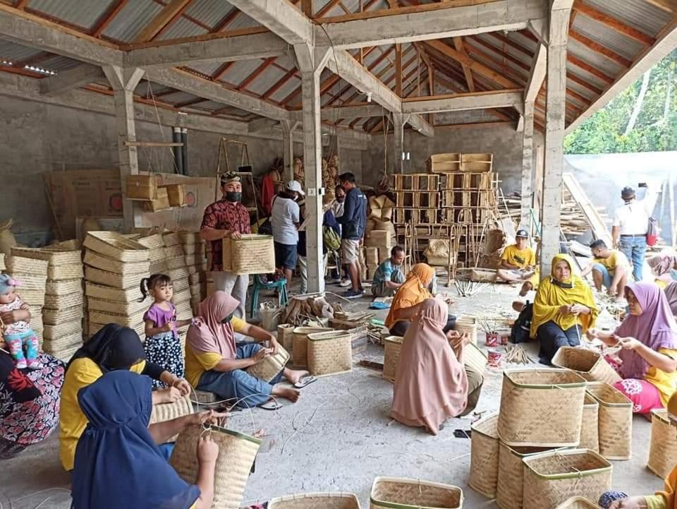 Peraja Bungalows Loyok Sangyang Εξωτερικό φωτογραφία