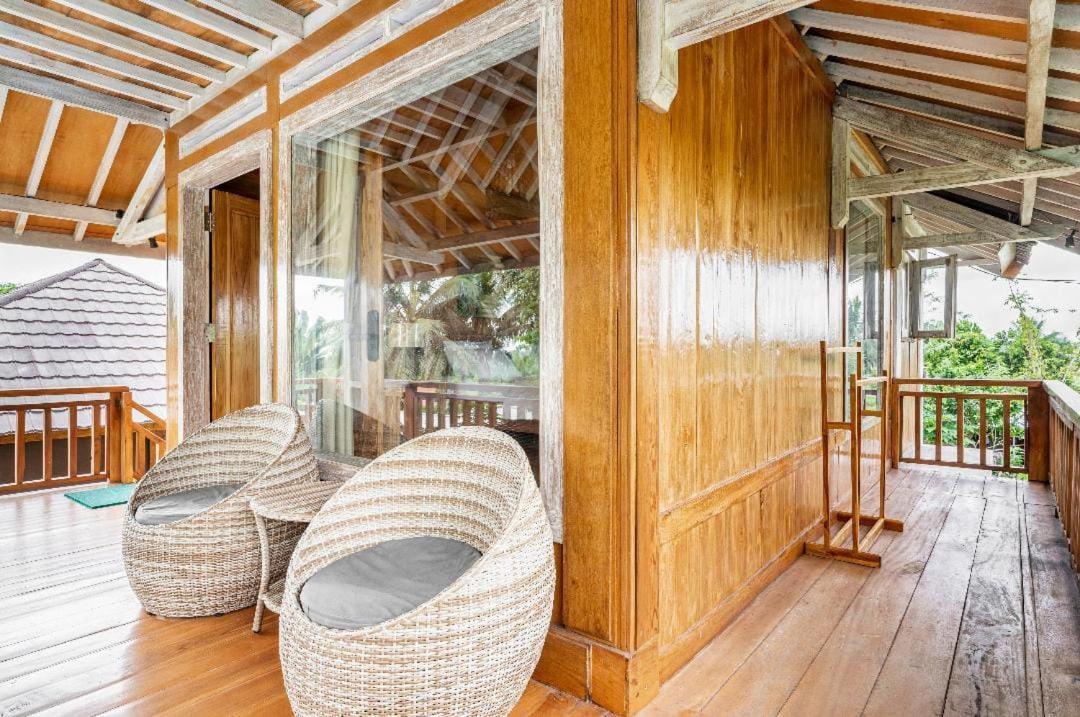 Peraja Bungalows Loyok Sangyang Εξωτερικό φωτογραφία