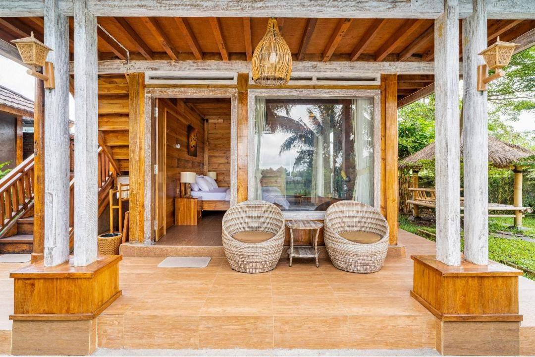 Peraja Bungalows Loyok Sangyang Εξωτερικό φωτογραφία