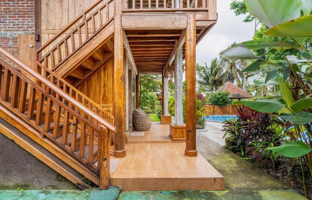Peraja Bungalows Loyok Sangyang Εξωτερικό φωτογραφία