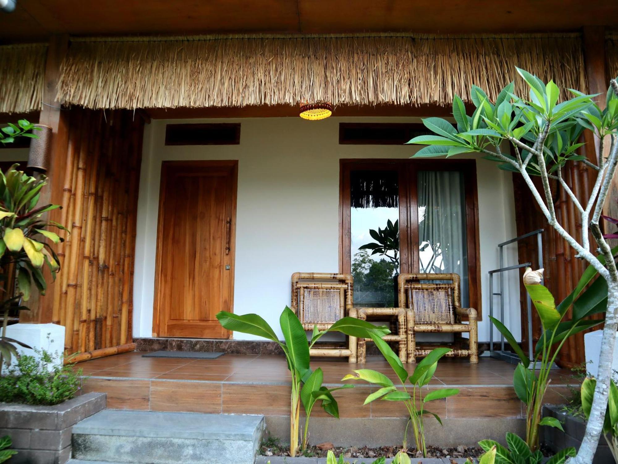 Peraja Bungalows Loyok Sangyang Δωμάτιο φωτογραφία